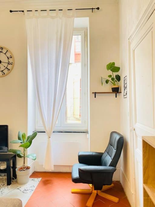 Le Jardin Secret De Nady Apartment Carcassonne Exterior foto