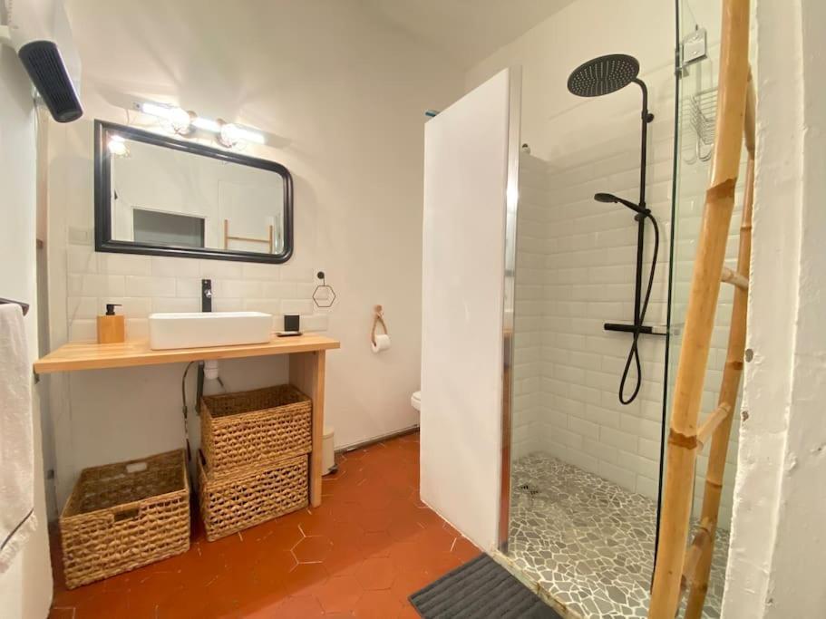 Le Jardin Secret De Nady Apartment Carcassonne Exterior foto
